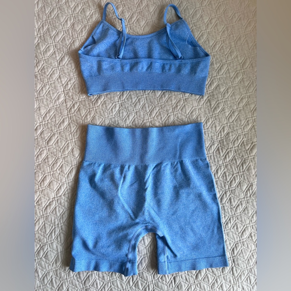 Blue workout set - Picture 2 of 3